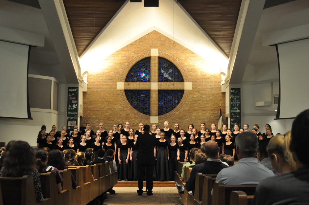 Mr. Vara conducts Treble Choir at Bethany Methodist Church in Austin on October 18th. Photo by Katie