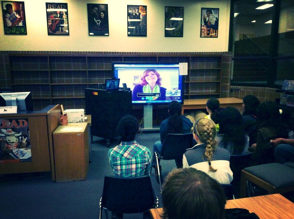 Joelle Charbonneau in a video call with avid readers from Canyon Vista. Photo by Alice Zhang