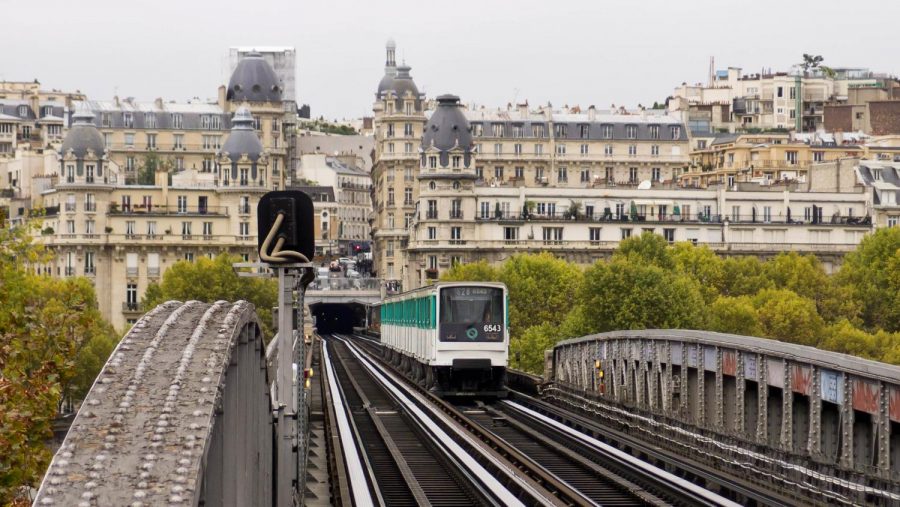 The Mayor of Paris Replacing Gas Cars by 2030