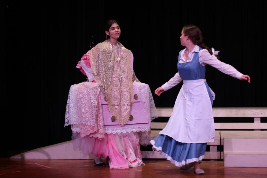 Anna Bruce (8) as Belle talking to Ivanna Boychenko (8) as Madame de la Grande Bouche.